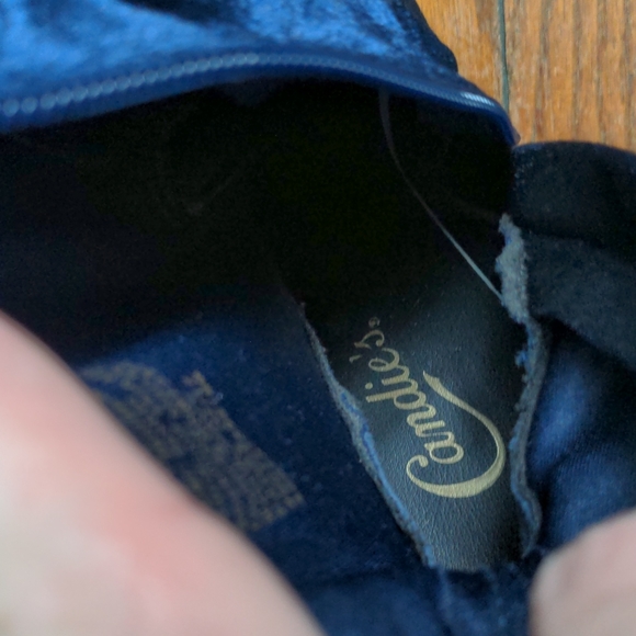 Blue velvet Candies booties - Picture 6 of 7